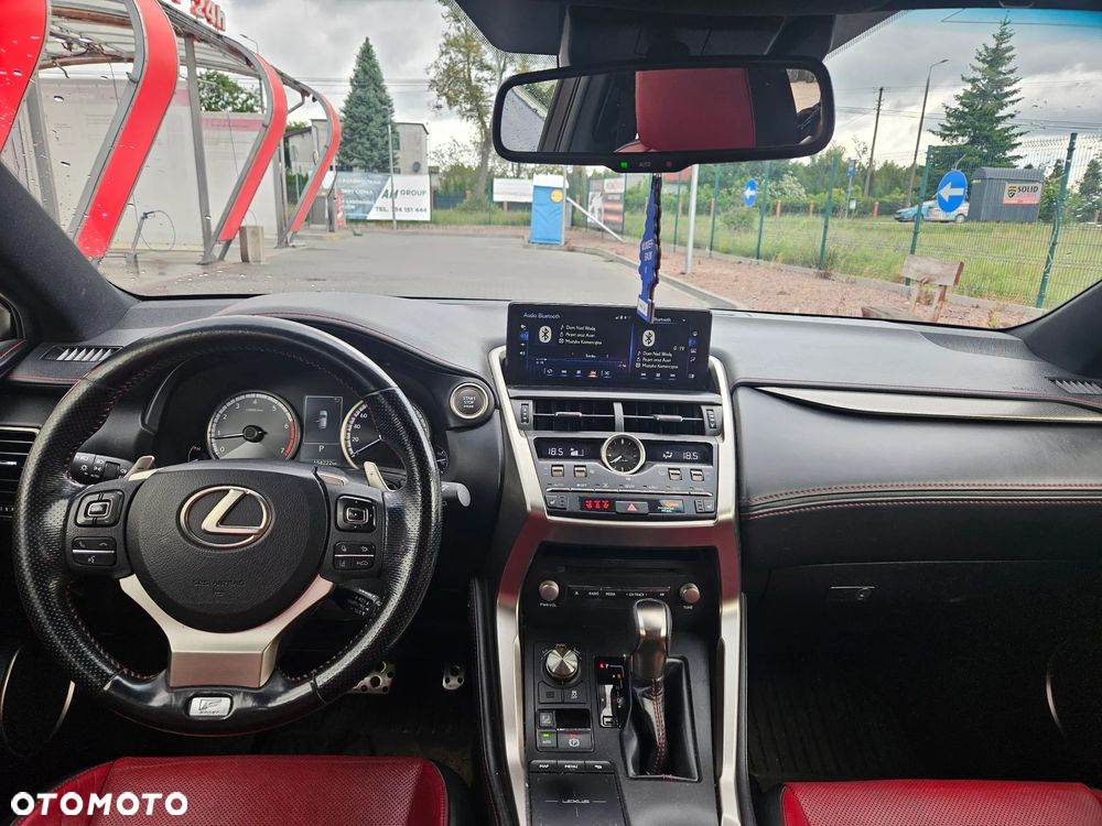 Lexus NX 300 F Sport AWD - 18