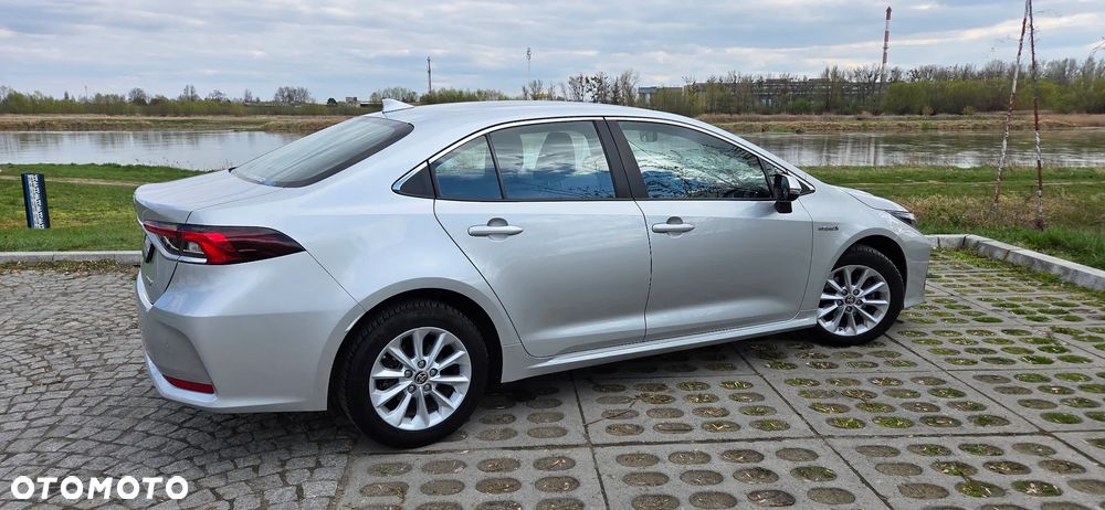 Toyota Corolla 1.8 Hybrid Comfort - 8