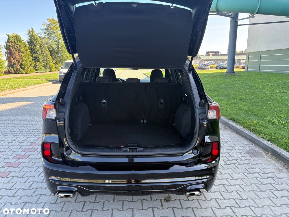 Ford Kuga 1.5 EcoBoost 2x4 ST-Line - 36