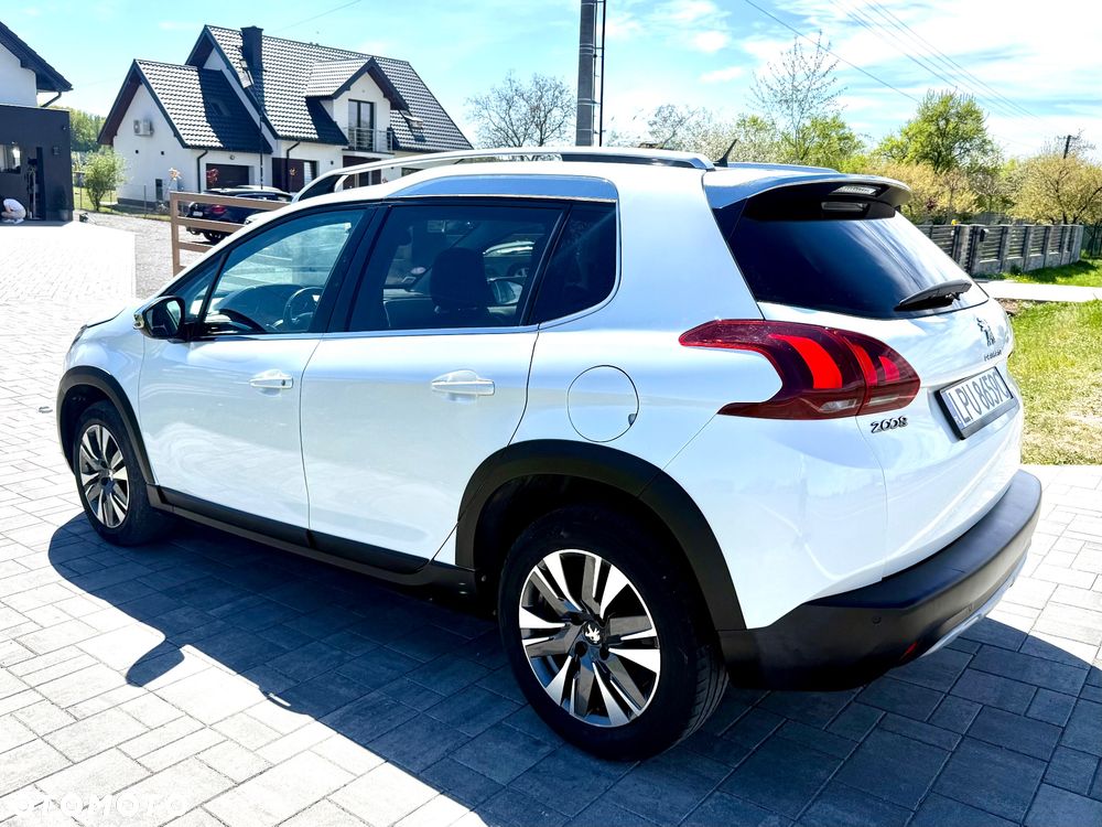 Peugeot 2008 PureTech 110 GPF Stop&Start EAT6 Allure - 28