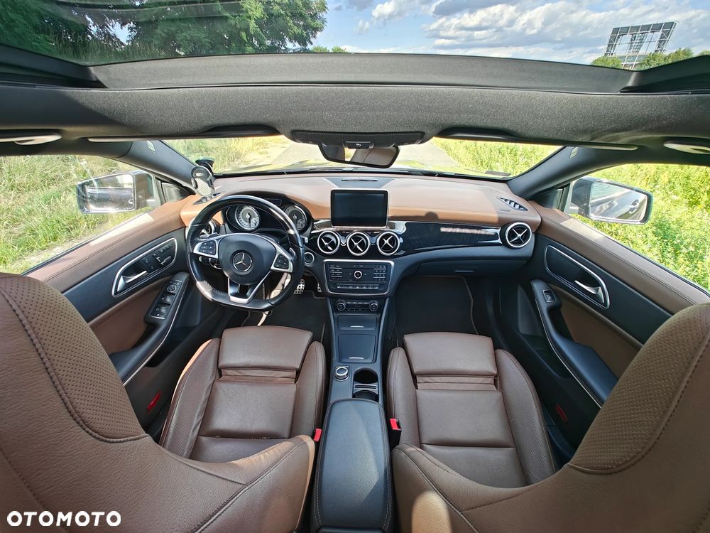 Mercedes-Benz CLA 220 d 7G-DCT AMG Line - 4