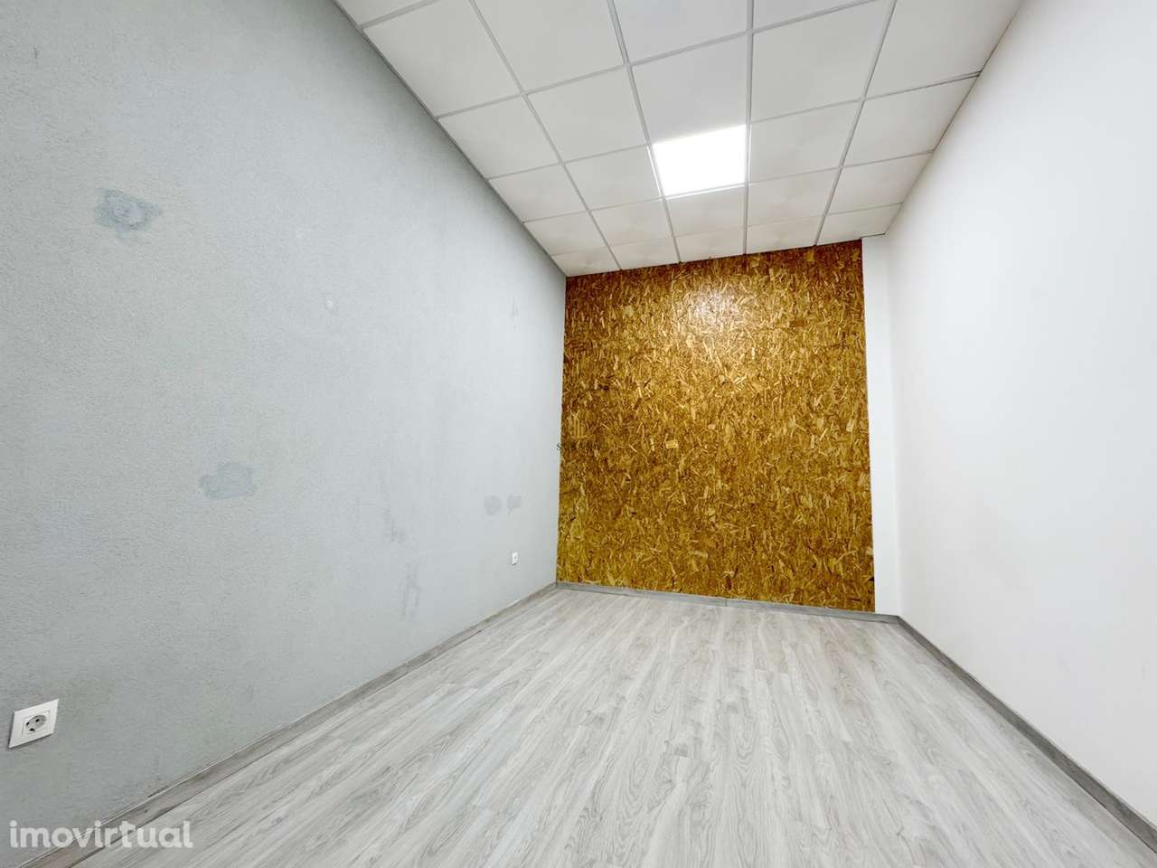 Loja T5 Venda em Rio de Loba,Viseu - Grande imagem: 4/13