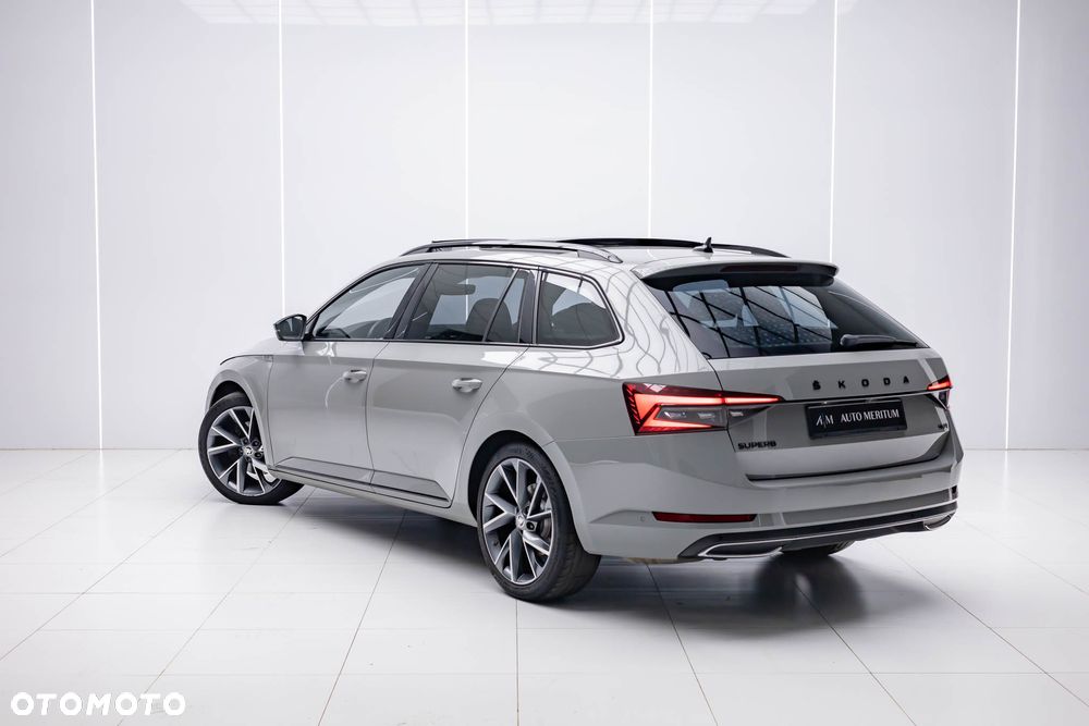 Skoda Superb 2.0 TDI 4x4 DSG Sportline - 11