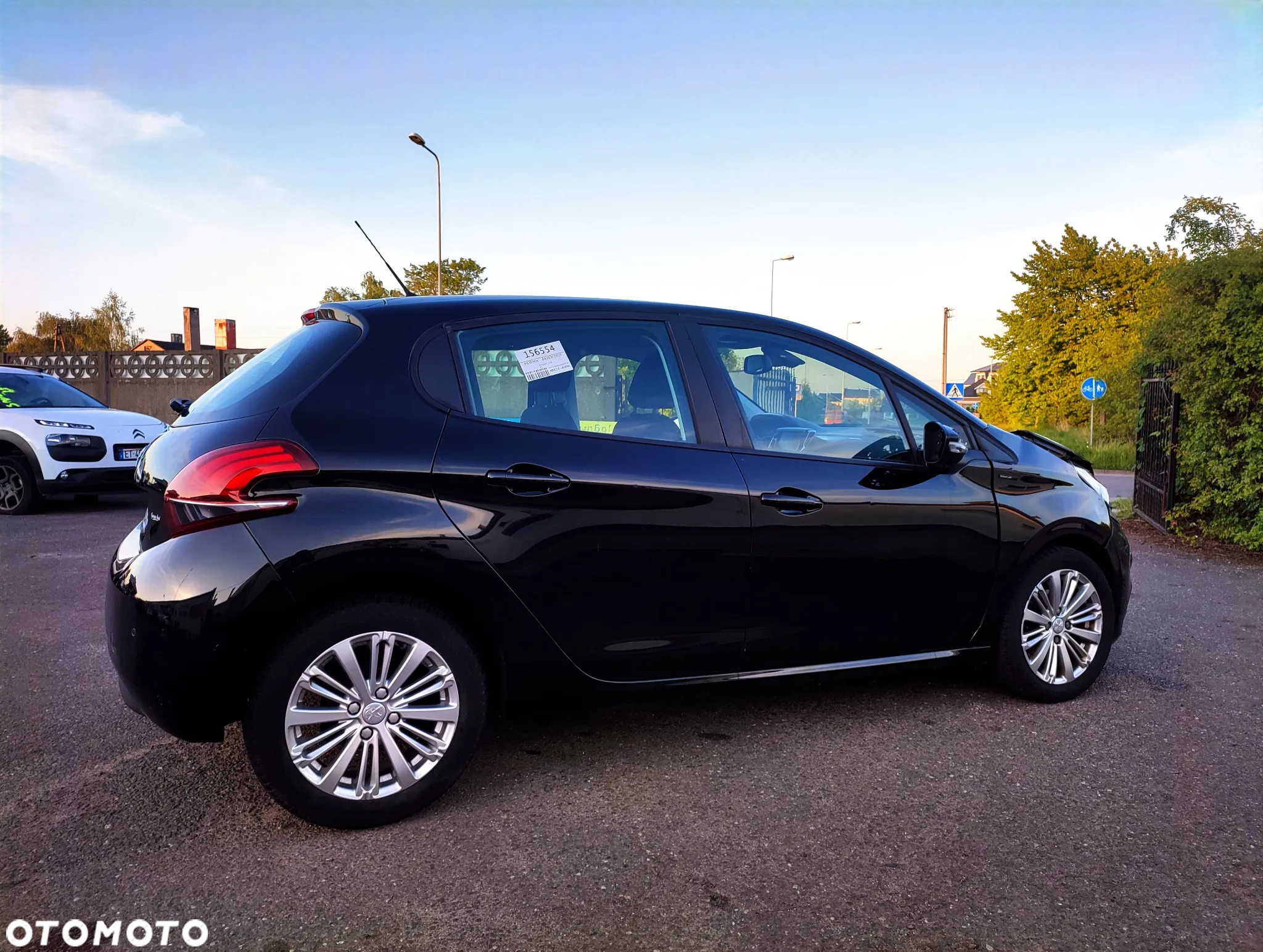 Peugeot 208 PureTech 82 Start & Stop Allure - 5