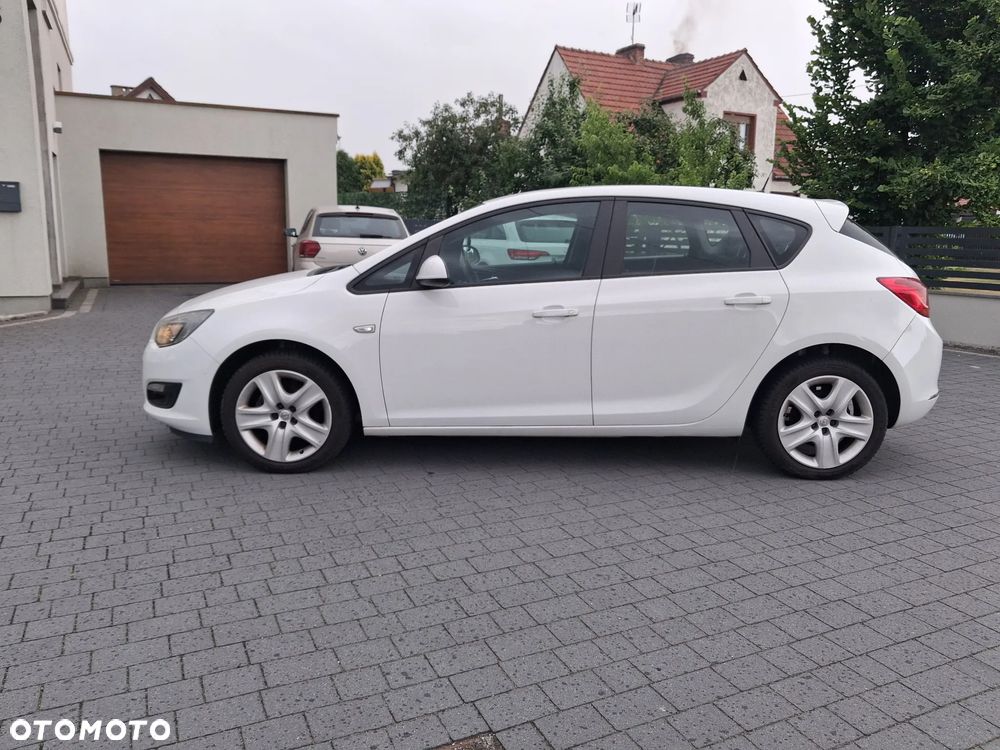Opel Astra - 2