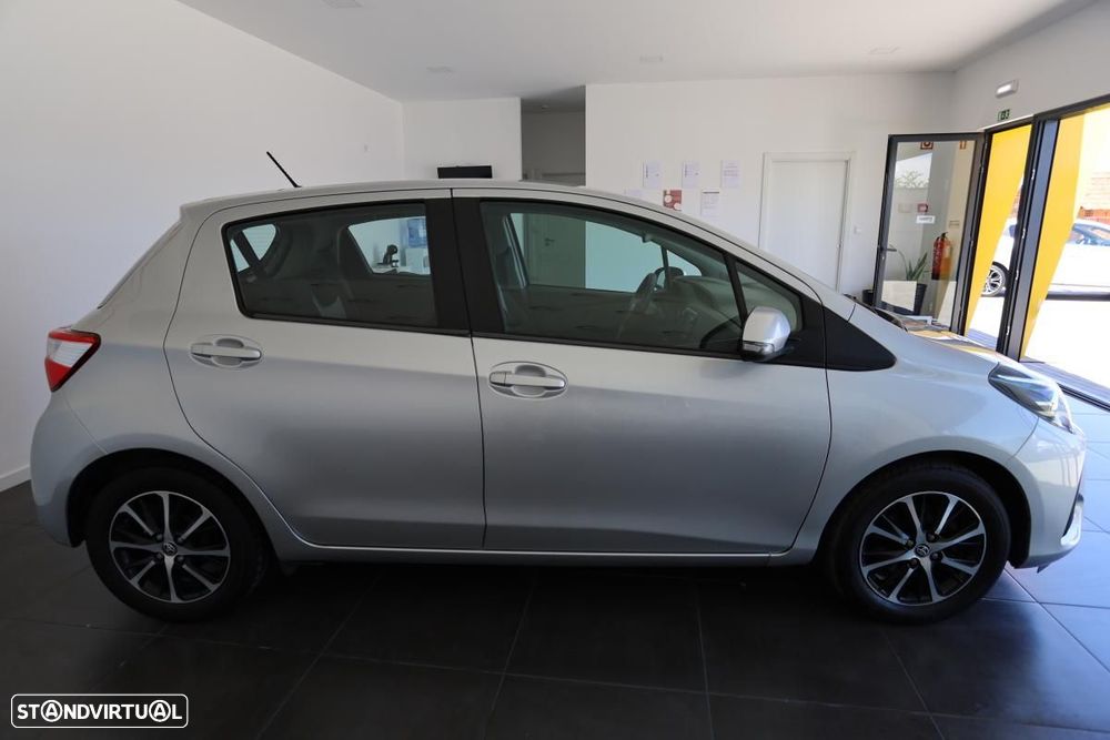 Toyota Yaris 1.0 VVT-i Exclusive - 6