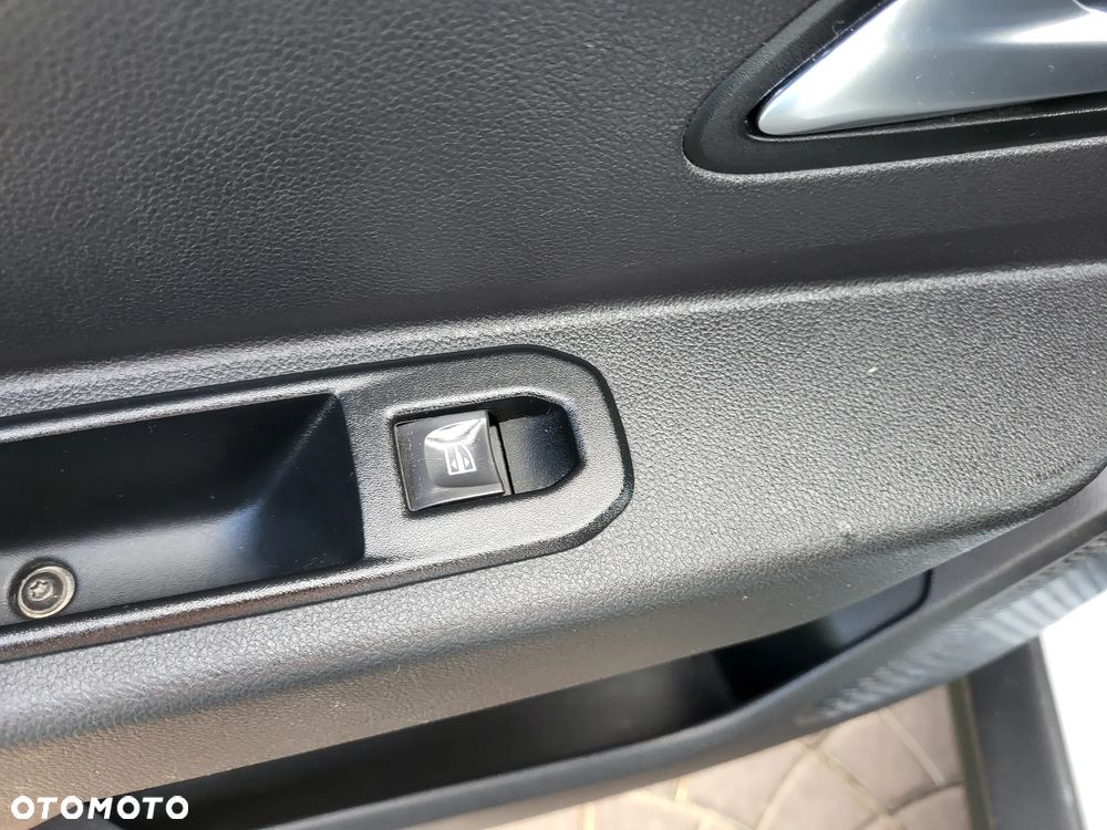 Dacia Duster TCe 125 4x4 Blackshadow - 15