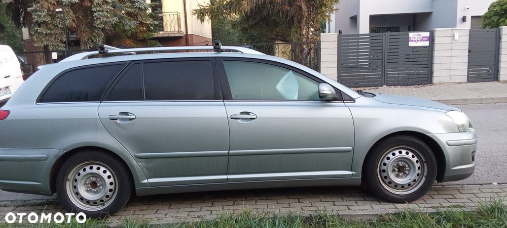Toyota Avensis 2008 photo 2