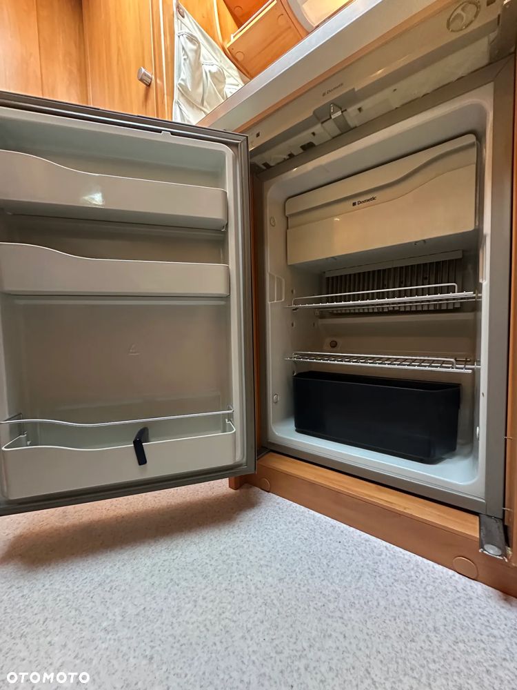 Wilk 550 S4 z przedsionkiem i napędem. ŁÓŻKA PIĘTROWE - 6 os. - 25