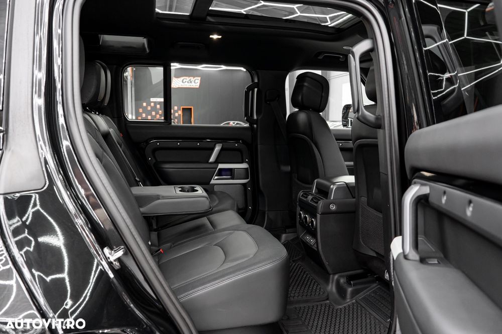 Land Rover Defender 130 3.0 P400 MHEV X-Dynamic HSE - 17