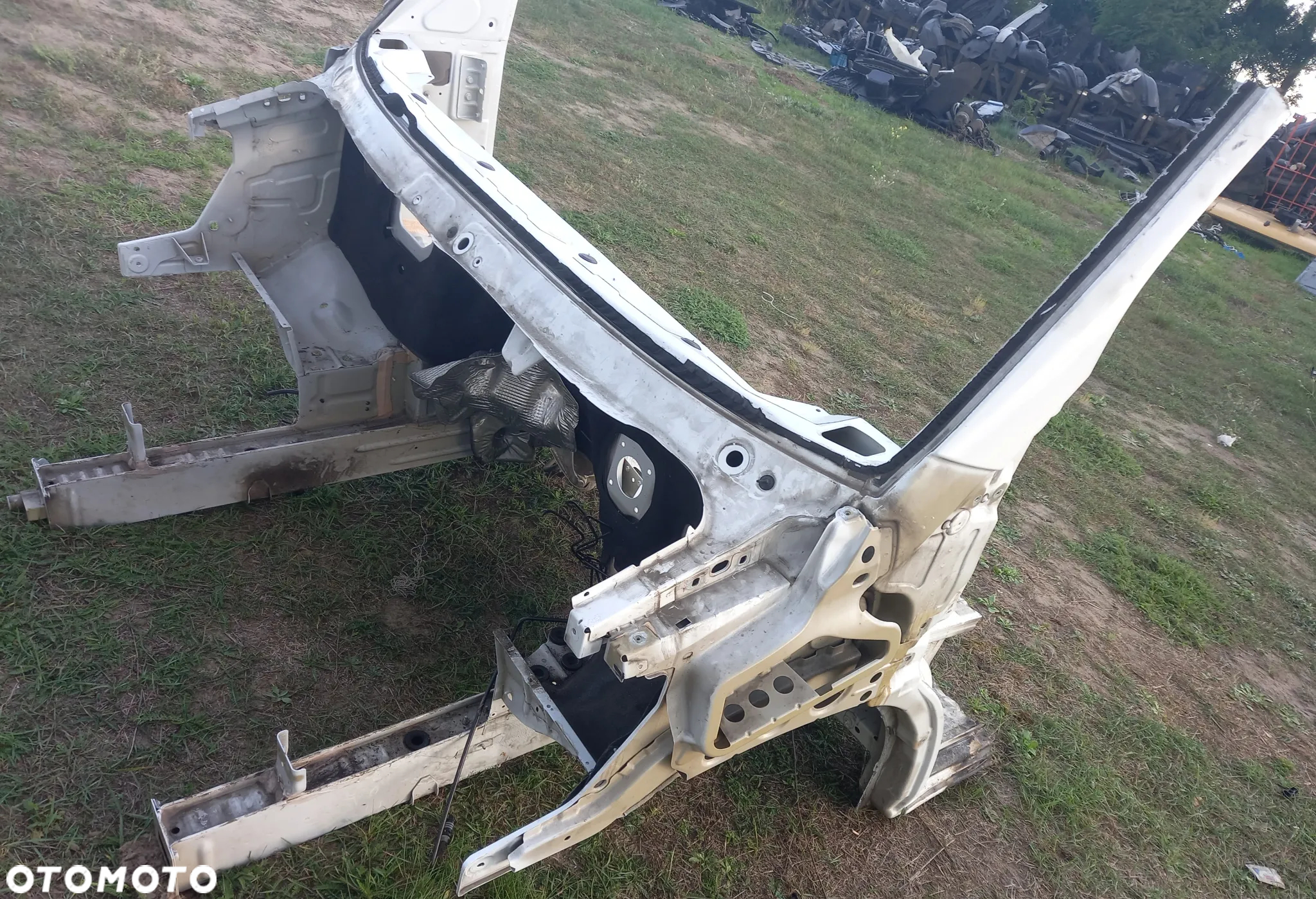 Ćwiartka Podłużnica Fartuch Przód Przednia Lewa Prawa Mercedes Sprinter 907 910 - 2