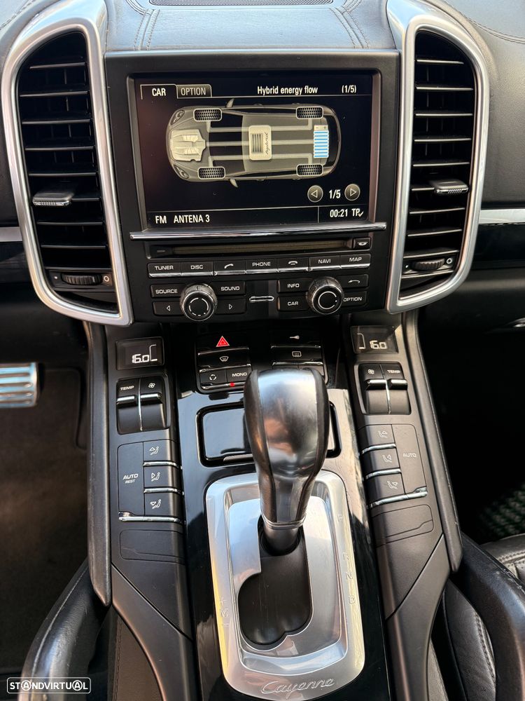Porsche Cayenne S - 13