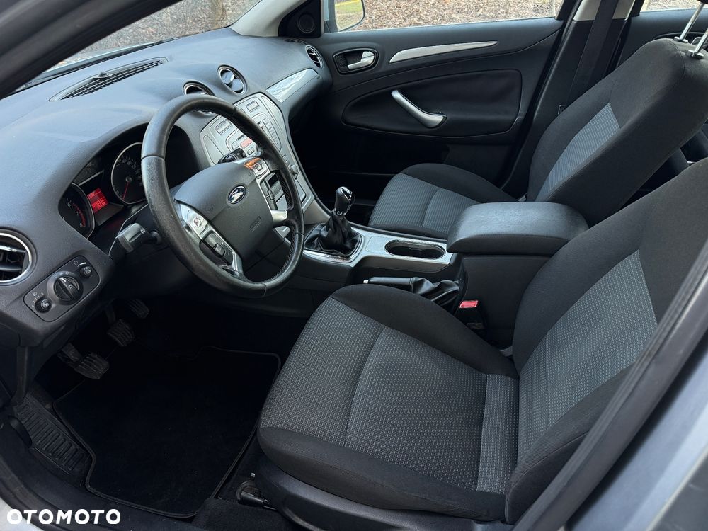 Ford Mondeo 2.0 Trend / Trend+ - 10