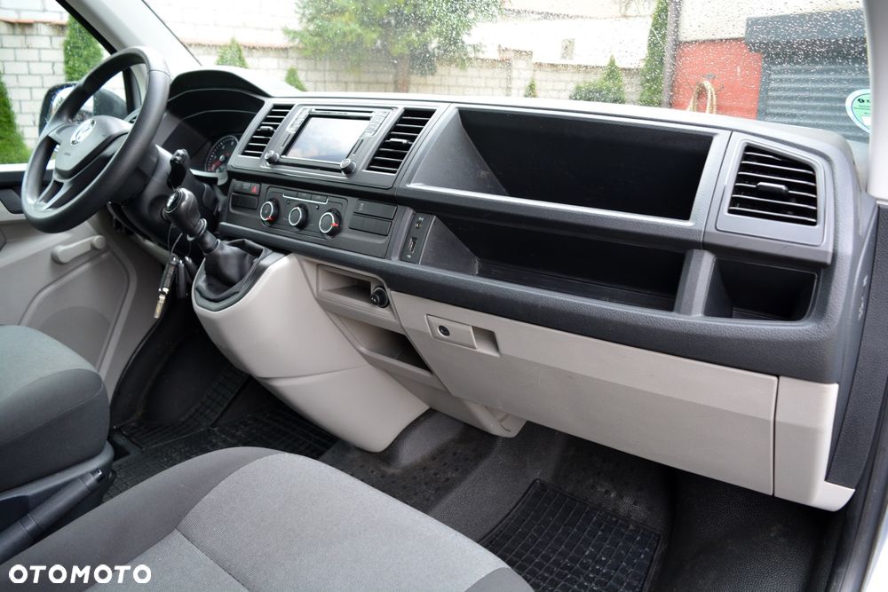 Volkswagen Transporter - 11