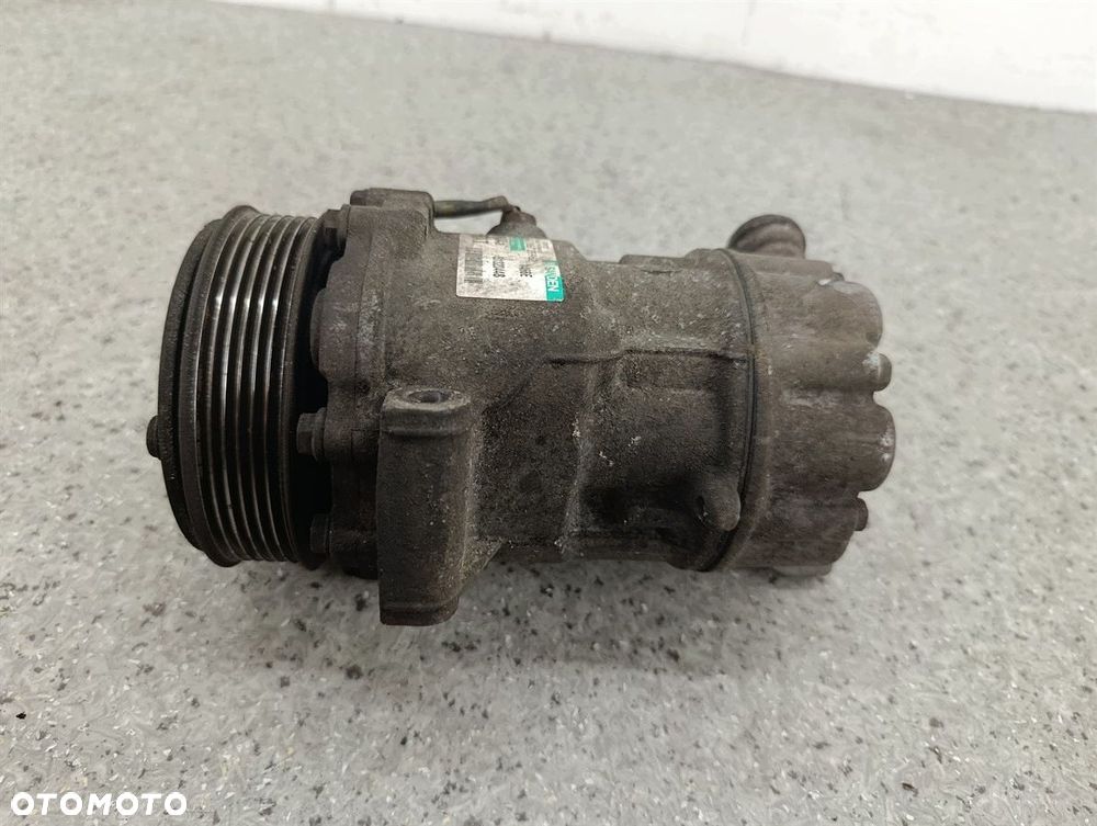 POMPA, SPRĘŻARKA KLIMATYZACJI ALFA ROMEO MITO 51820448   1.6 JTDM - 6