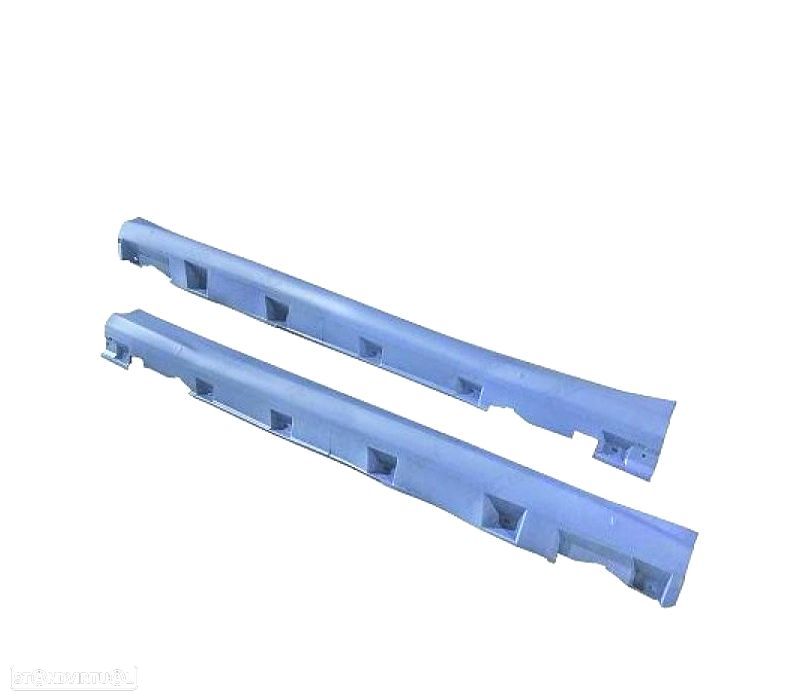 EMBALADEIRAS LATERAIS FORD FOCUS MK3 14-17 LOOK RS - 2