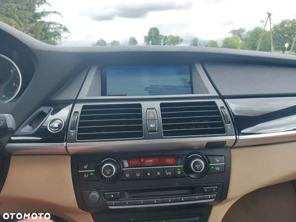 BMW X6M - 22