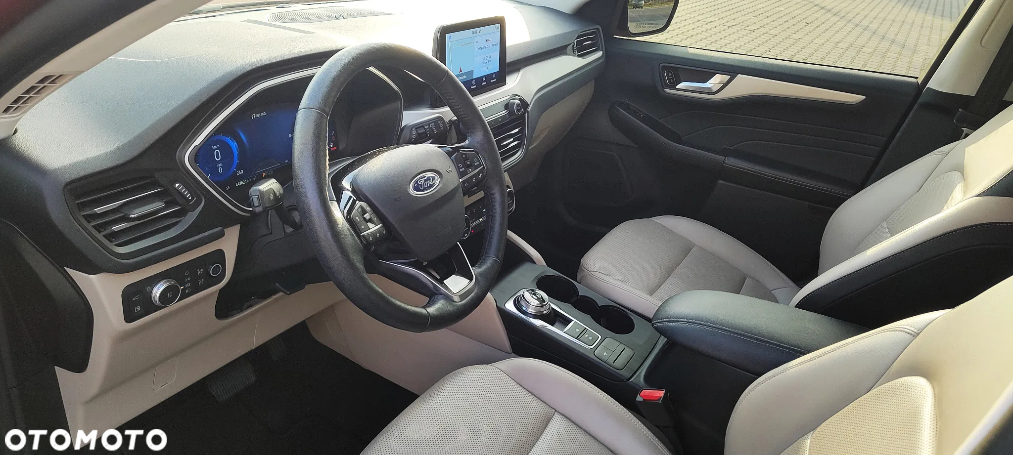 Ford Escape 2.0 EcoBoost AWD Titanium - 12