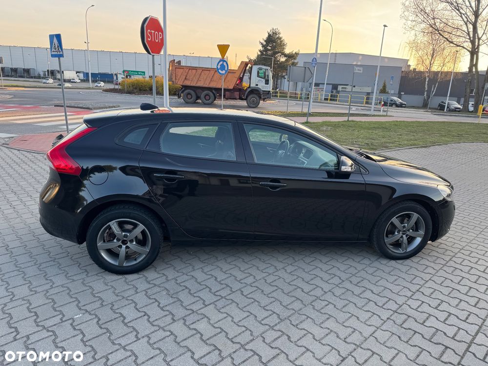Volvo V40 - 2