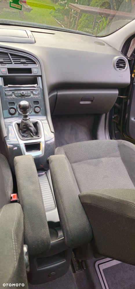 Peugeot 5008 1.6 HDi Premium - 10