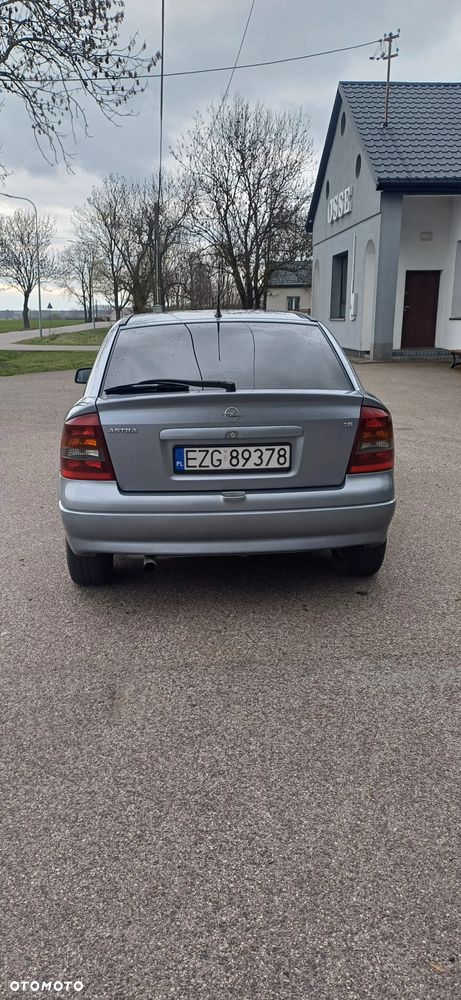 Opel Astra - 10