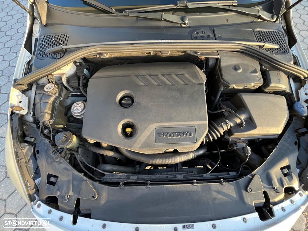 Volvo V60 D2 Edition — fotografia 41