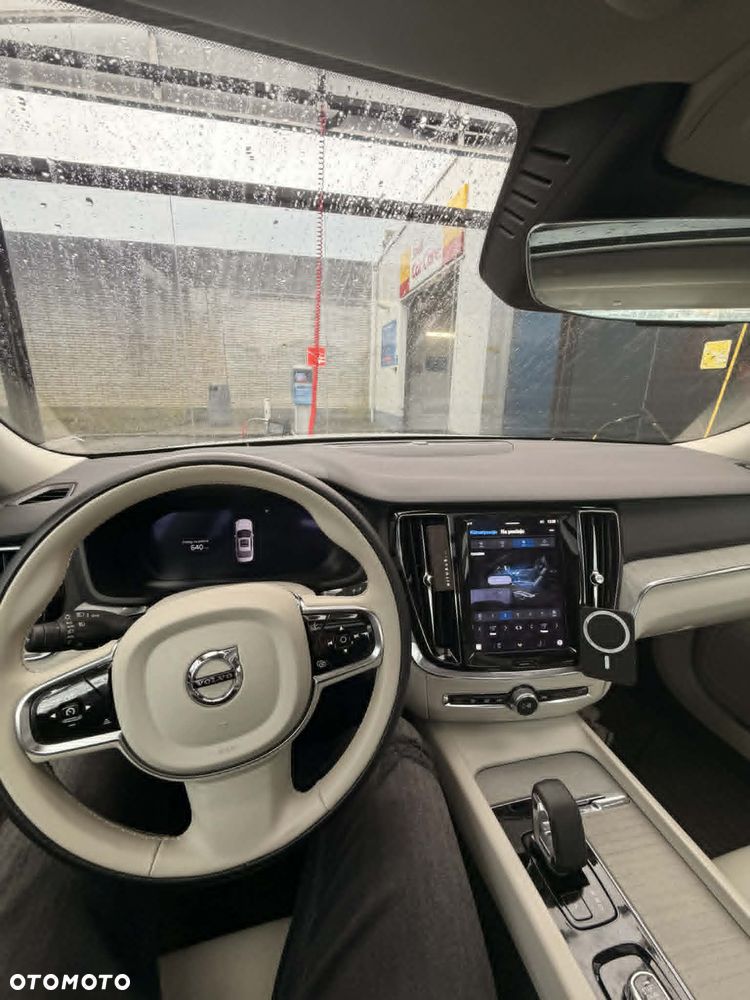 Volvo S60 B5 B R-Design - 6