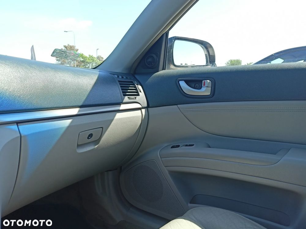 Hyundai Sonata - 12