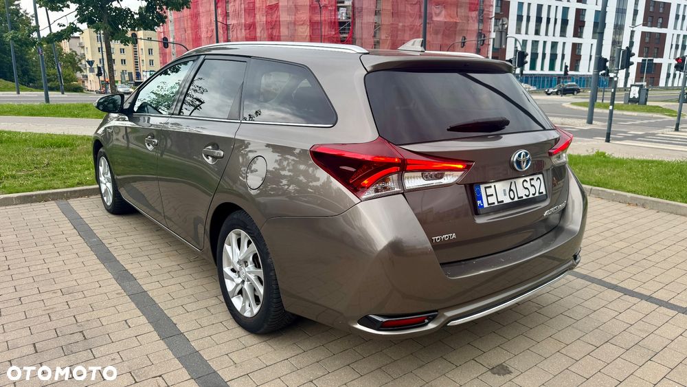 Toyota Auris Hybrid 135 Comfort - 3