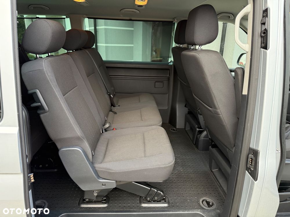 Volkswagen Caravelle 2.0 TDI L2 Highline 4Motion DSG - 21
