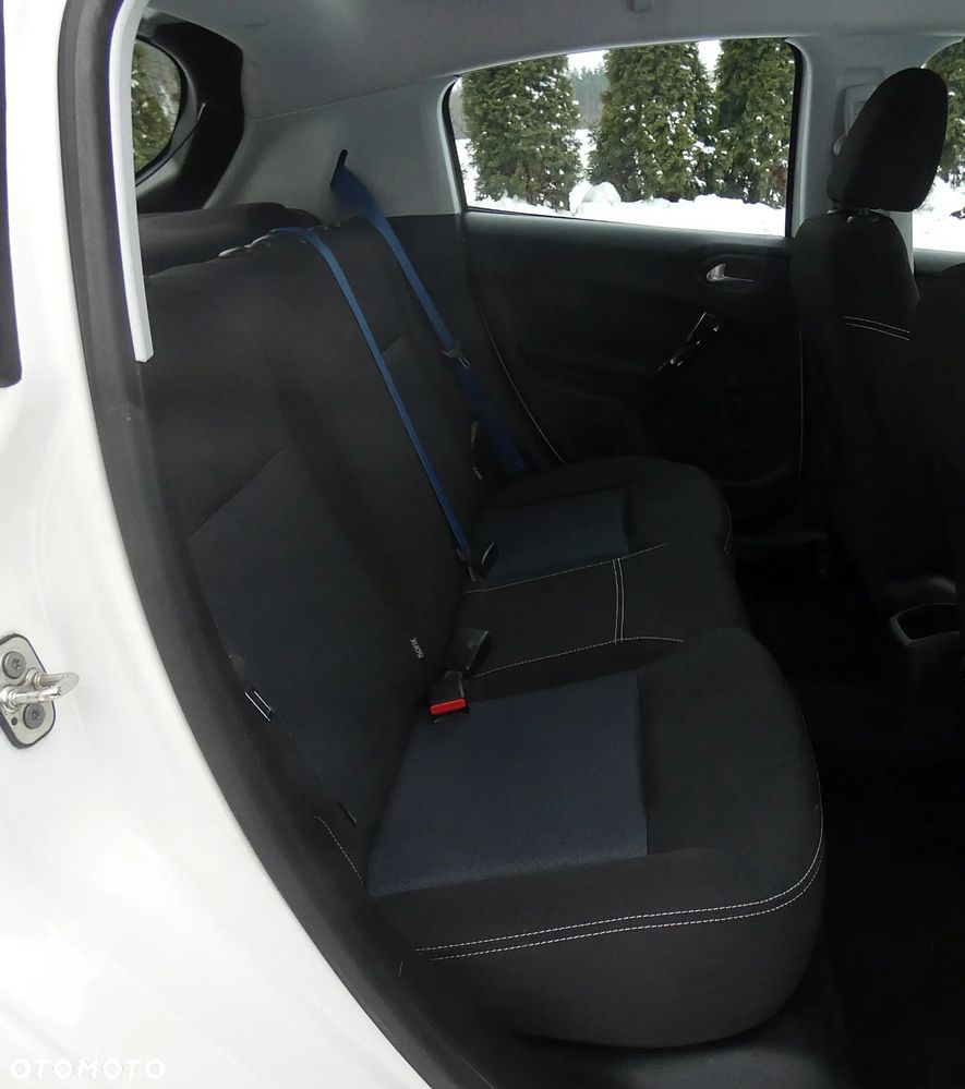 Peugeot 208 1.2 PureTech Active - 14