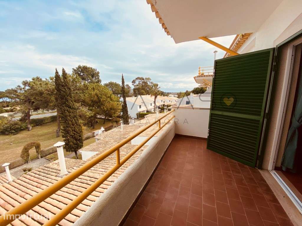 T3 com Parqueamento e varandas a 600m da praia Atlântica - Grande imagem: 4/50