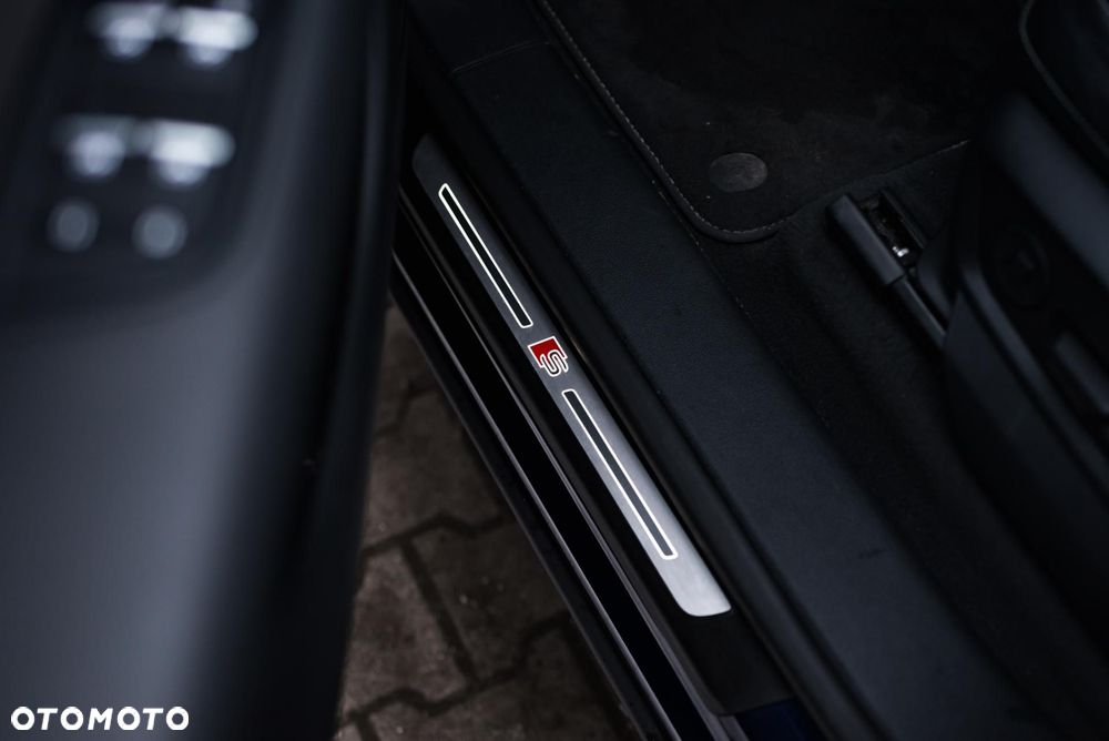 Audi Q8 50 TDI mHEV Quattro Tiptronic - 32