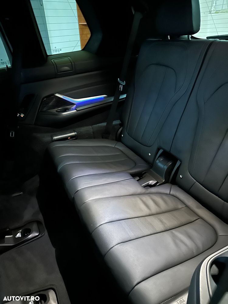 BMW X7 M50d - 23