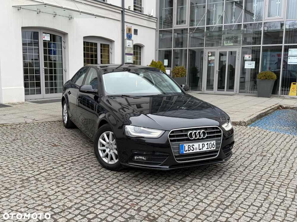 Audi A4 Limousine 1.8 TFSI Ambiente - 32