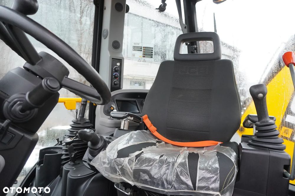 JCB 4CX PRO / 350 MTH!!! / 2023 / joysticki - 29