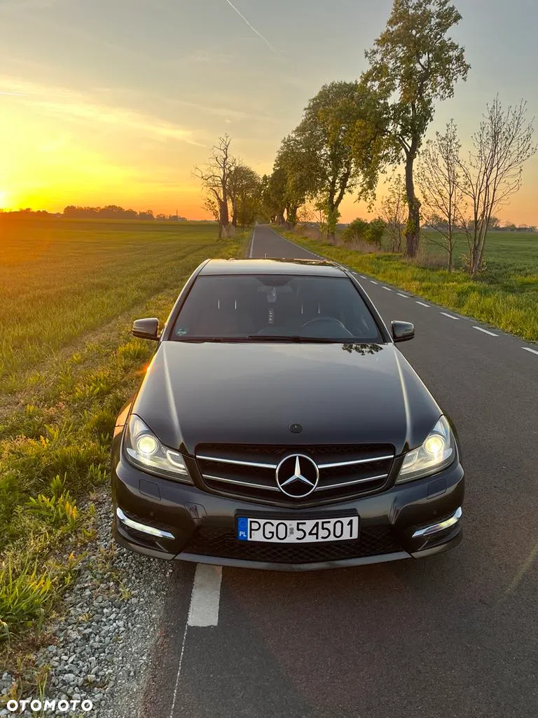 Mercedes-Benz Klasa C 180 AMG Line - 3