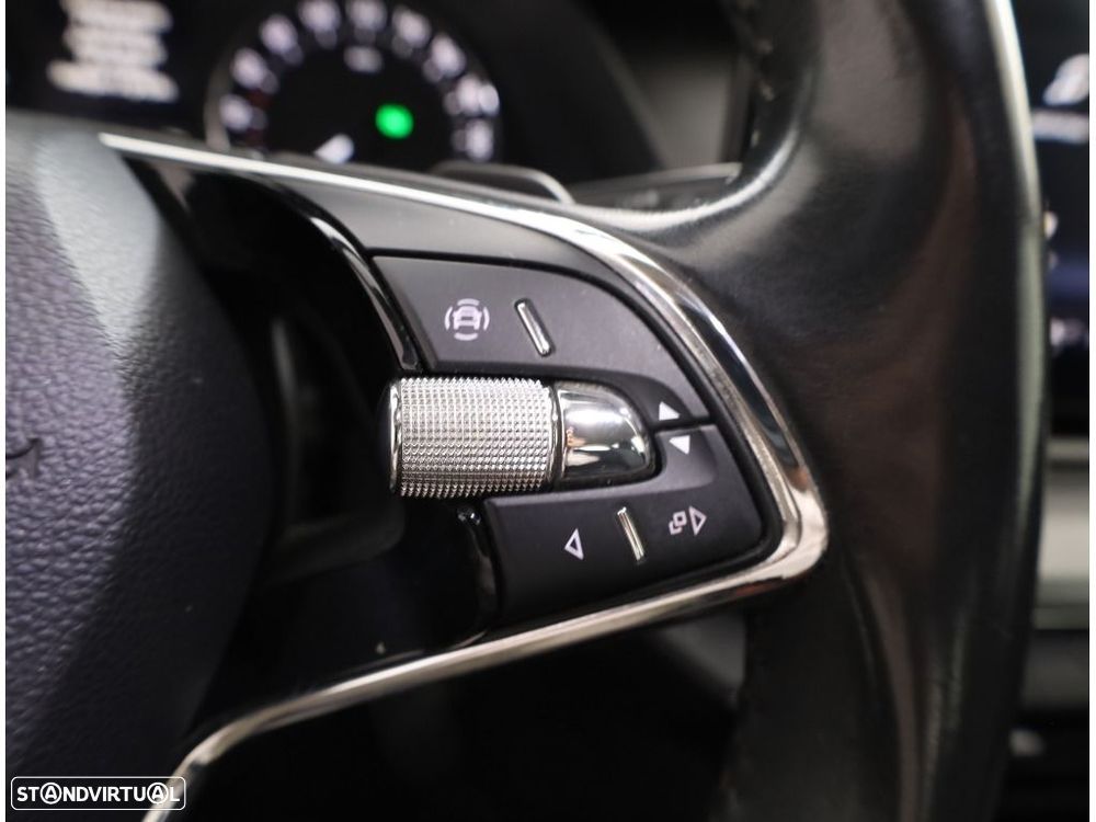 Skoda Octavia Break 2.0 TDI Ambition DSG - 33