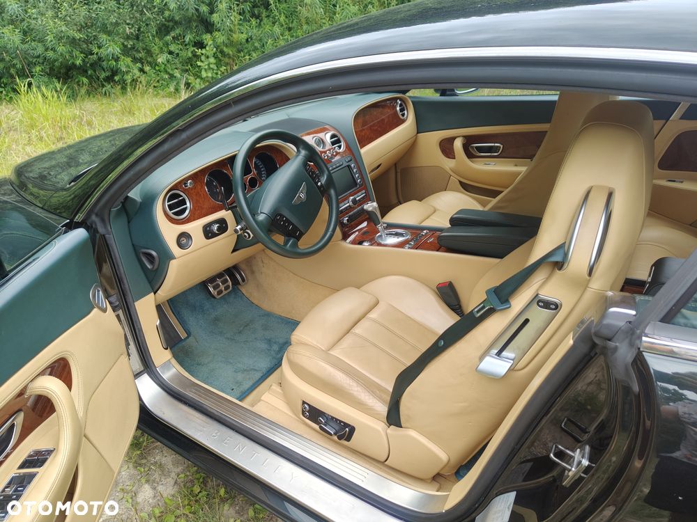 Bentley Continental GT Standard - 16