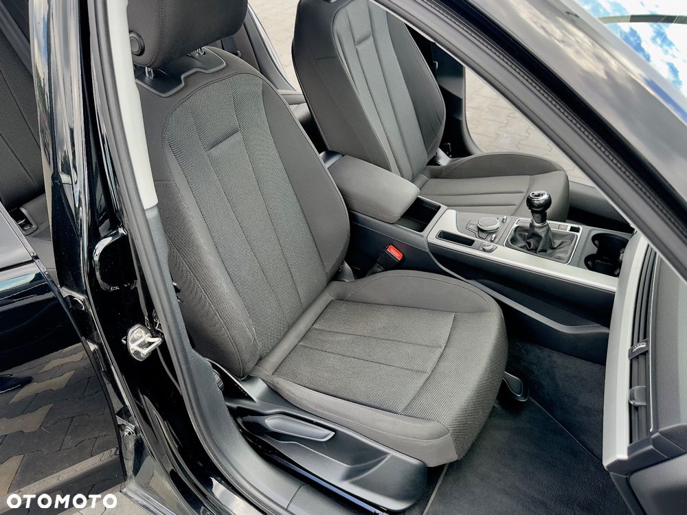 Audi A4 Avant - 12