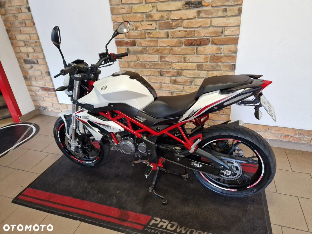 Benelli BN 125 - 8