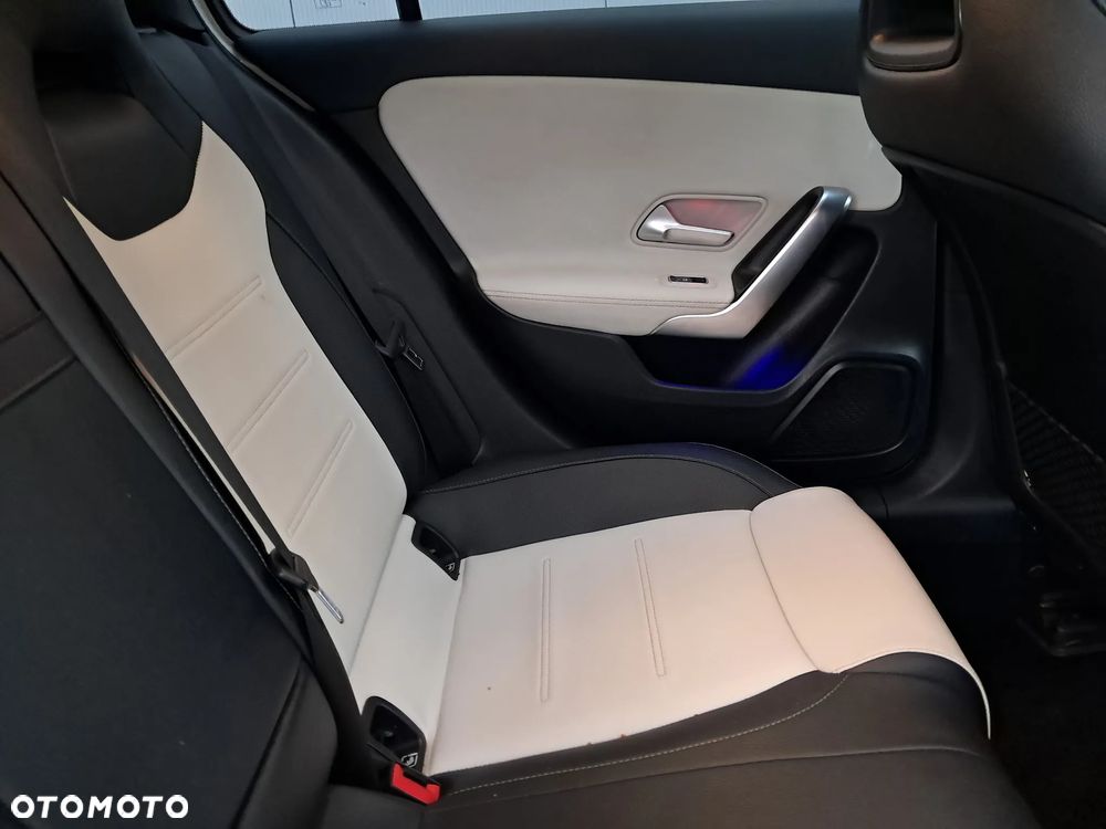 Mercedes-Benz Klasa A 200 d AMG Line 8G-DCT - 20