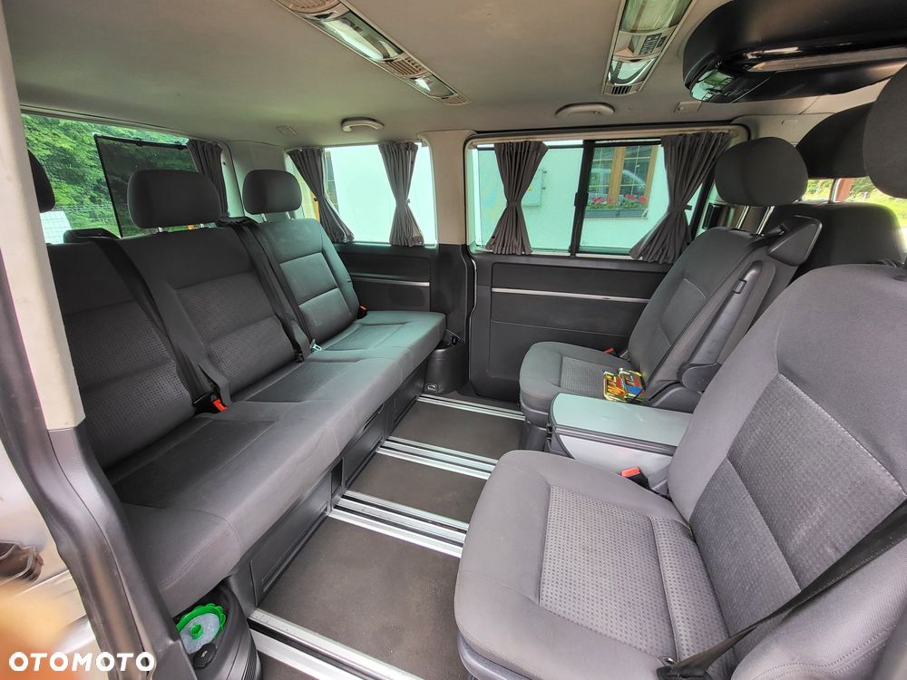 Volkswagen Multivan - 7