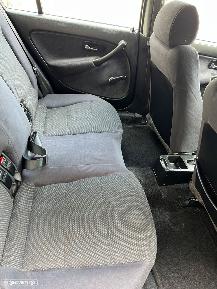 Honda Civic 1.4i - 23