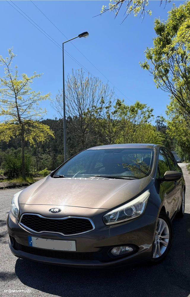 Kia Ceed 1.4 CRDi LX - 5