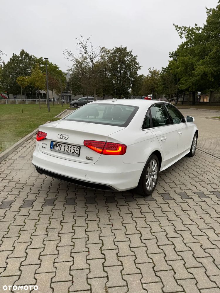 Audi A4 - 4