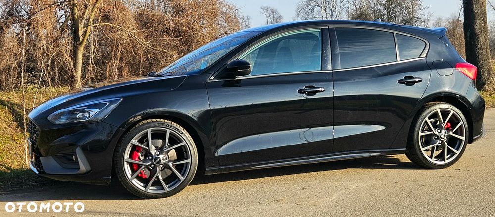 Ford Focus 2.3 EcoBoost S&S ST Edition - 11