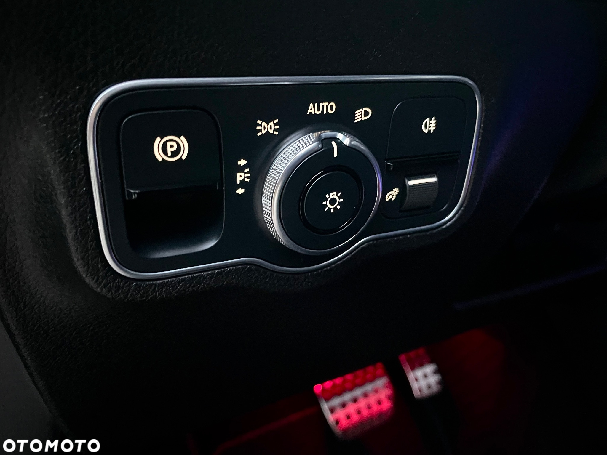 Mercedes-Benz GLB 200 d 8G-DCT AMG Line - 30
