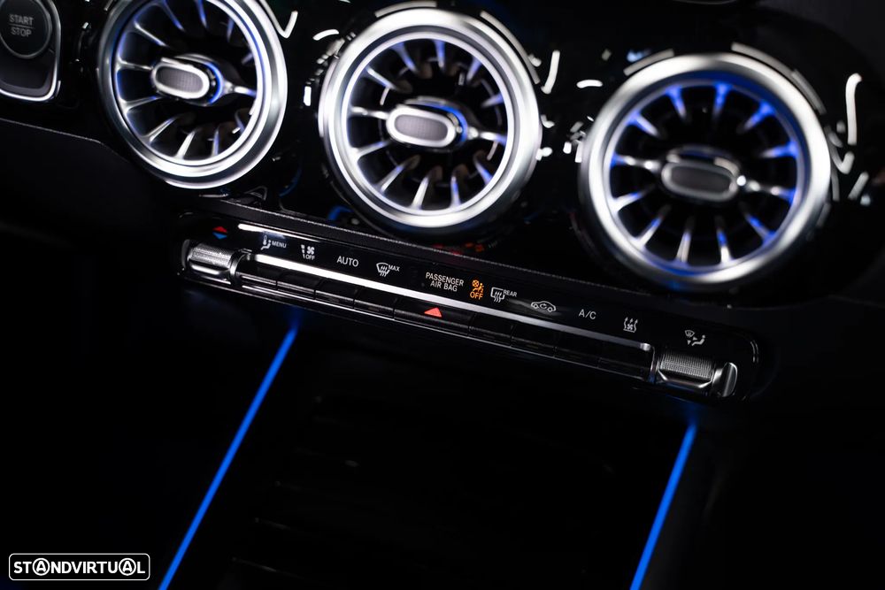 Mercedes-Benz EQA 300 4Matic AMG Line - 33