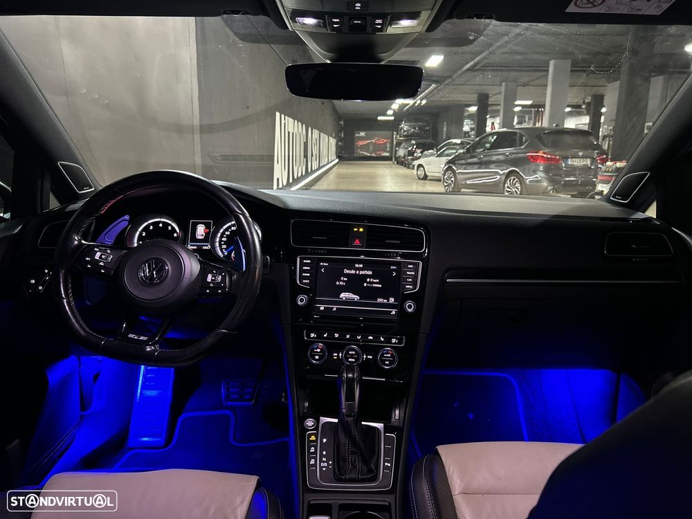 VW Golf Variant R 4Motion BlueMotion DSG - 15